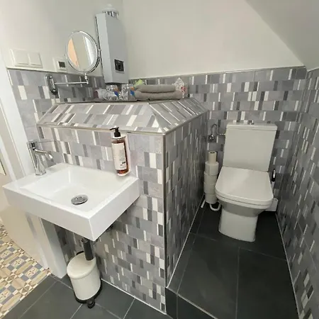 Kleine-radoase, Ruhiges Oekologisch Renoviertes Doppelzimmer Weilburg