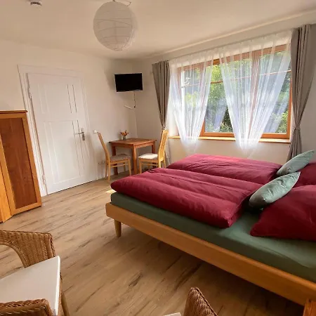 Bed and breakfast Kleine-radoase, Ruhiges Oekologisch Renoviertes Doppelzimmer